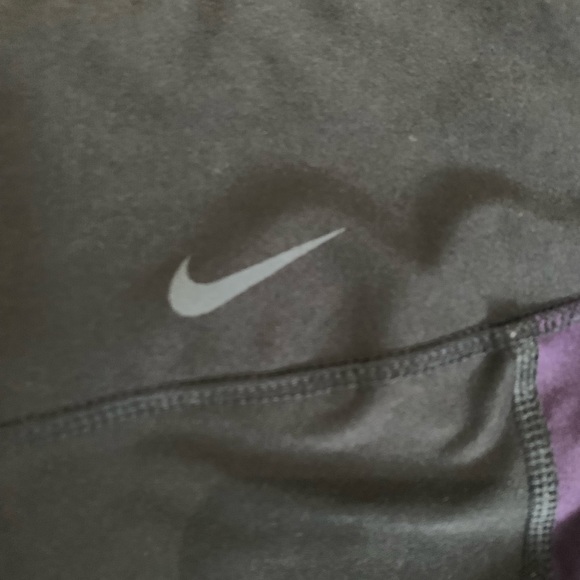 Nike Dri-fit women’s compression leggings. - Picture 3 of 5